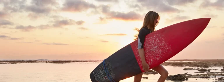 How to Do Your First Pop-Up on a Surfboard (Step-by-Step Guide for Beginners)